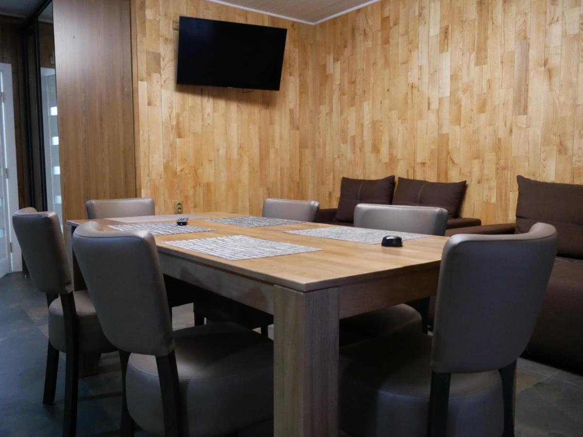 Zatyshok Hotel Svalyava Luaran gambar