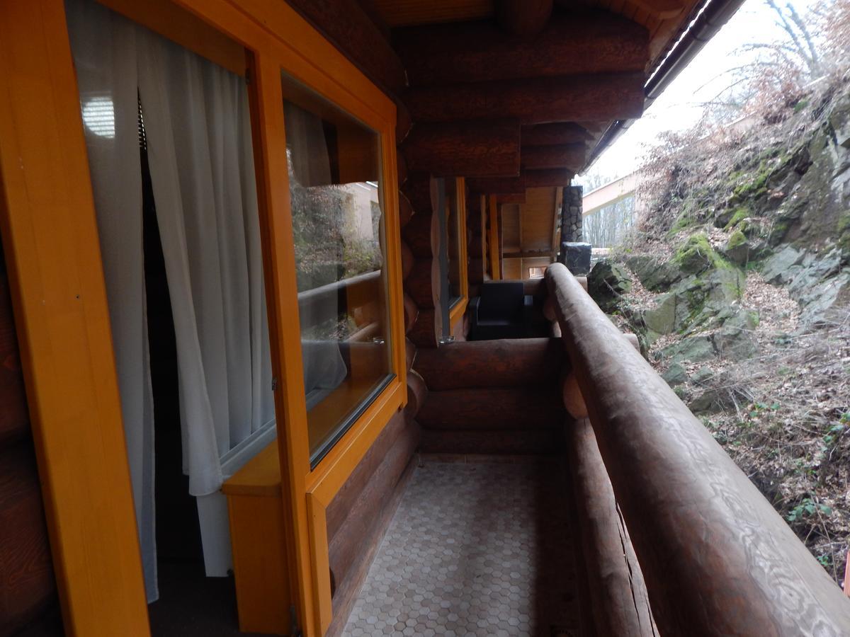 Zatyshok Hotel Svalyava Luaran gambar