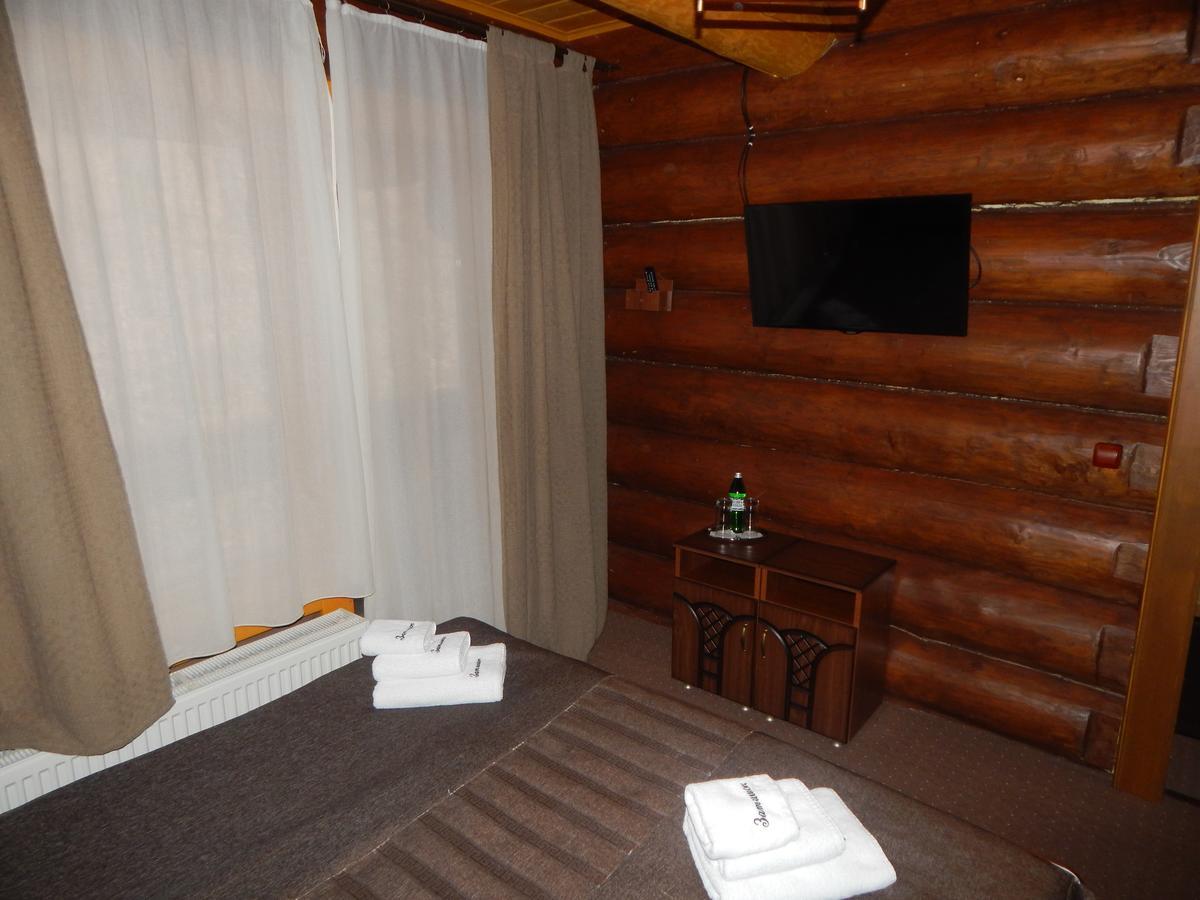 Zatyshok Hotel Svalyava Luaran gambar