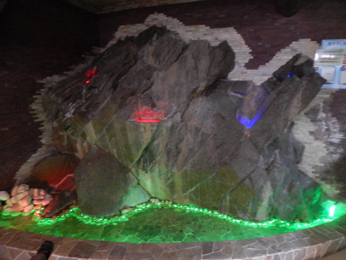 Zatyshok Hotel Svalyava Luaran gambar