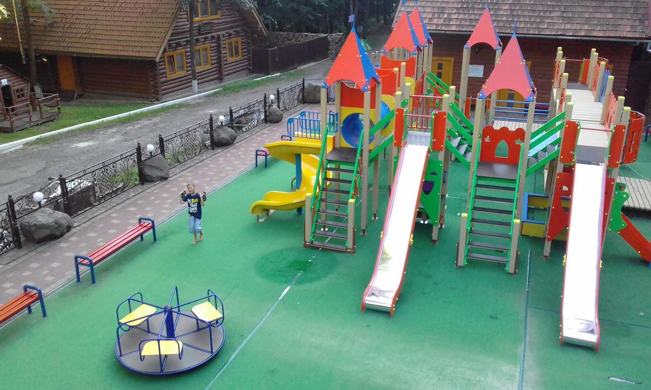 Zatyshok Hotel Svalyava Luaran gambar
