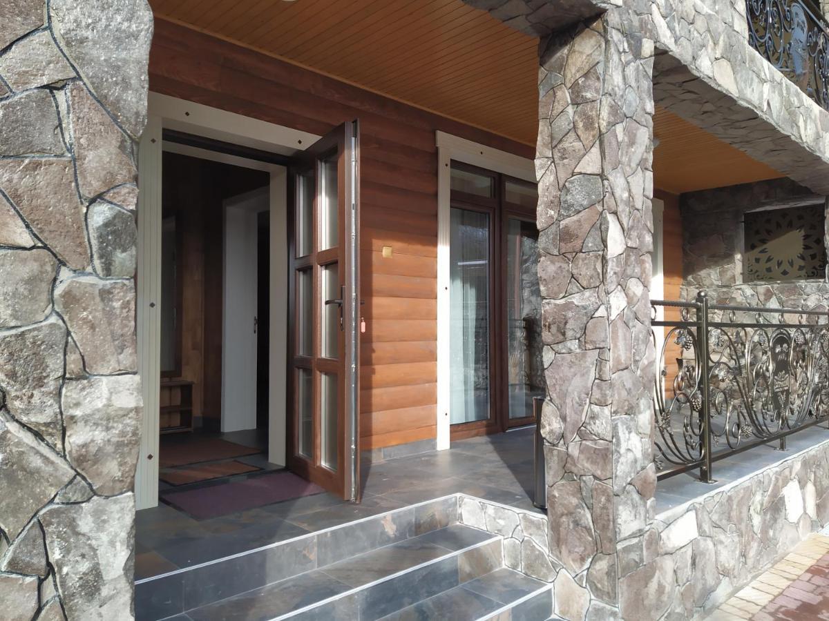 Zatyshok Hotel Svalyava Luaran gambar